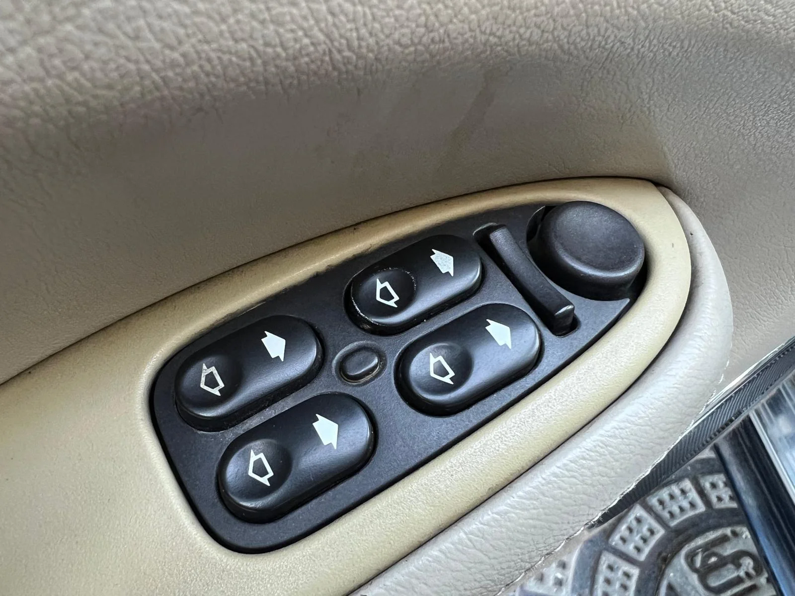 1998 JAGUAR XJ8 3.2 OTOMATIK V8