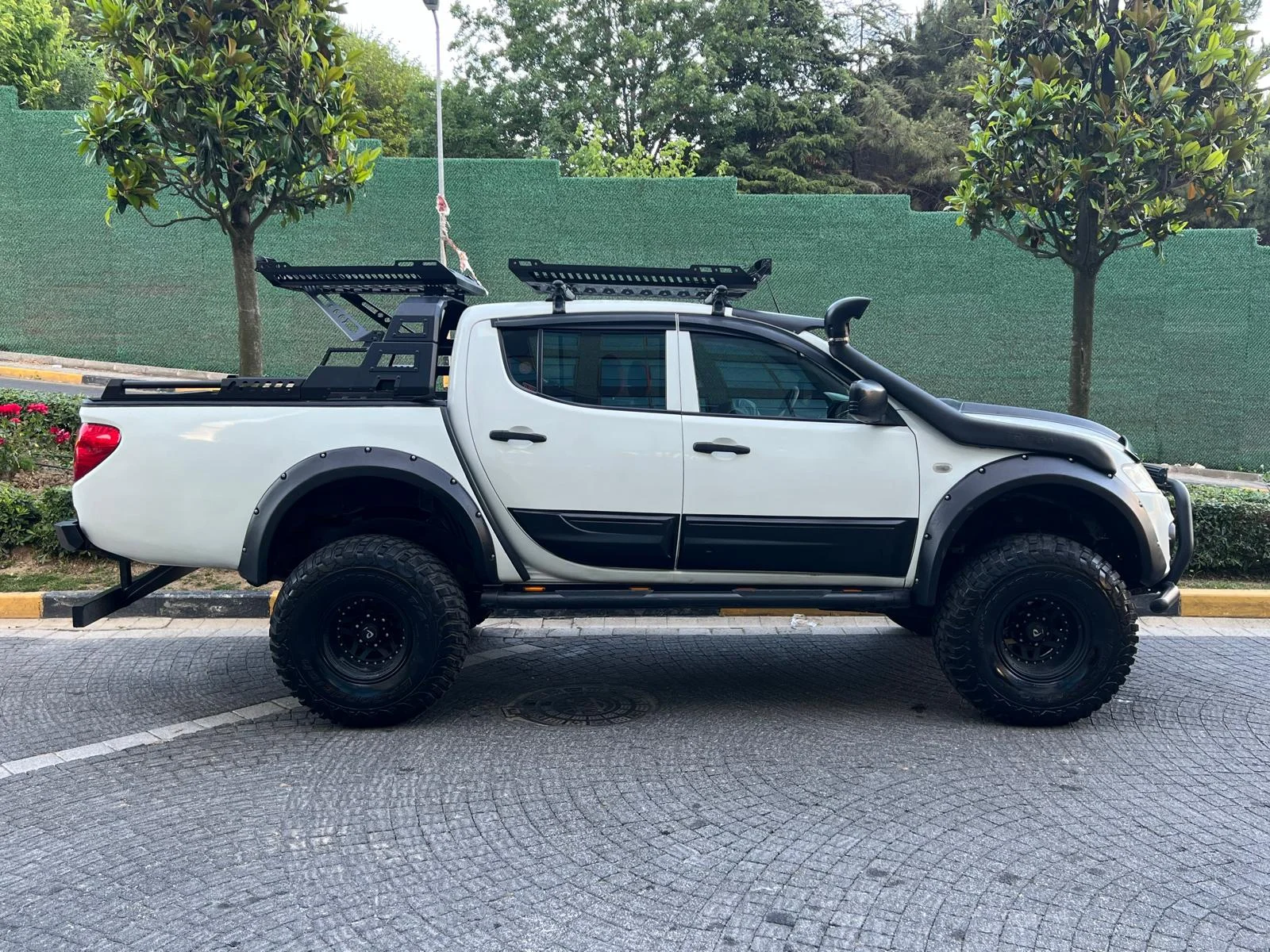 2014 L 200 2.5 TDI 4×4 INVITE