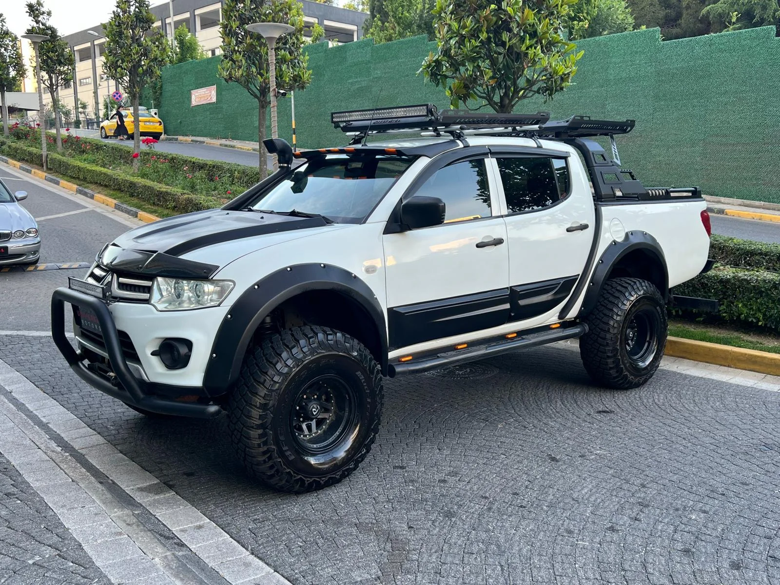 2014 L 200 2.5 TDI 4×4 INVITE