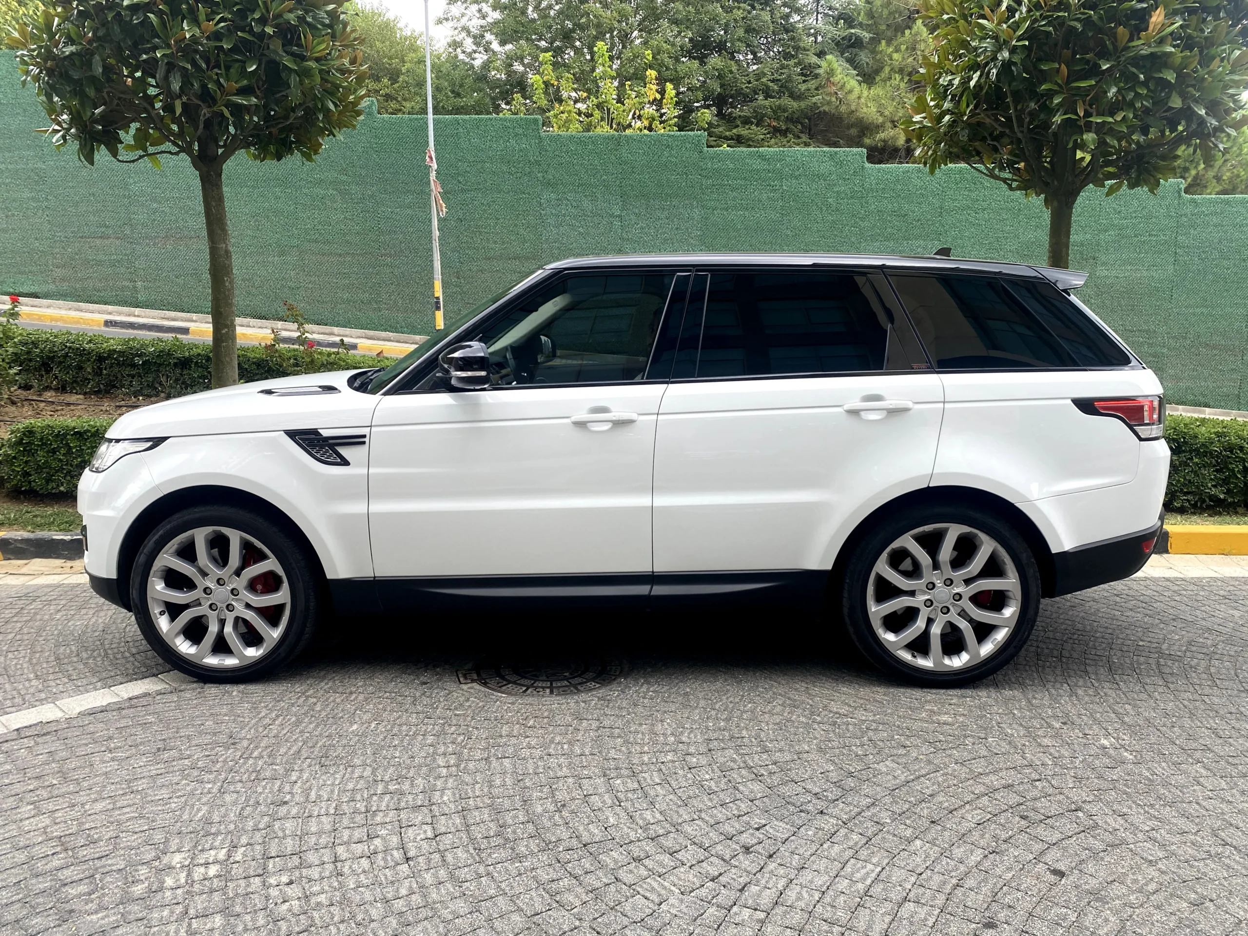 LAND ROVER SPORT 3.0 SDV6 HSE DYNAMIC