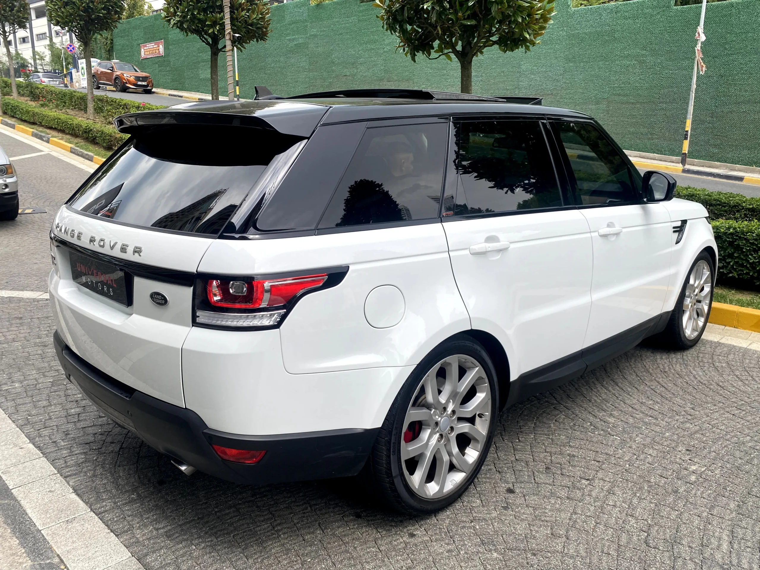 LAND ROVER SPORT 3.0 SDV6 HSE DYNAMIC