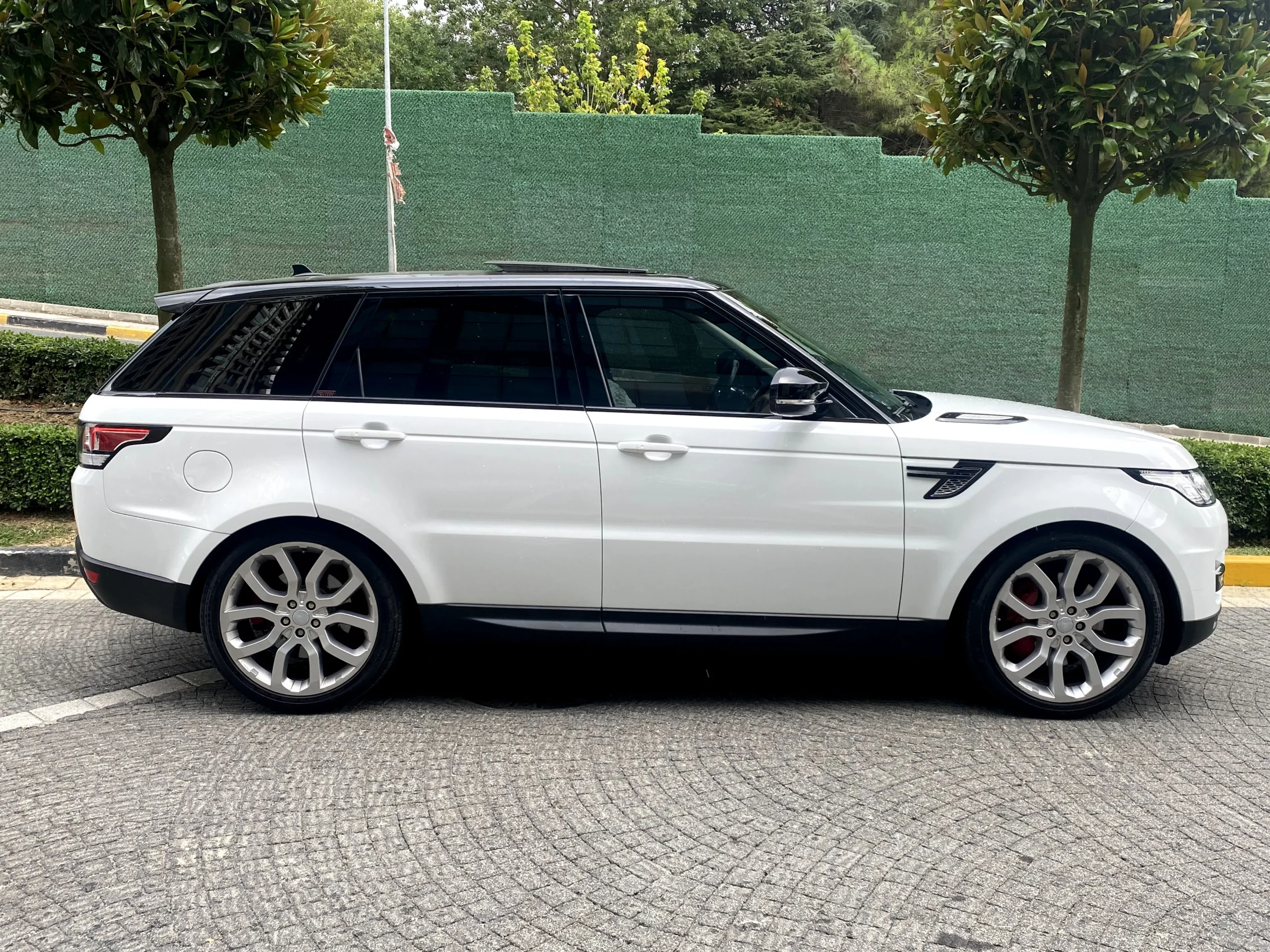 LAND ROVER SPORT 3.0 SDV6 HSE DYNAMIC