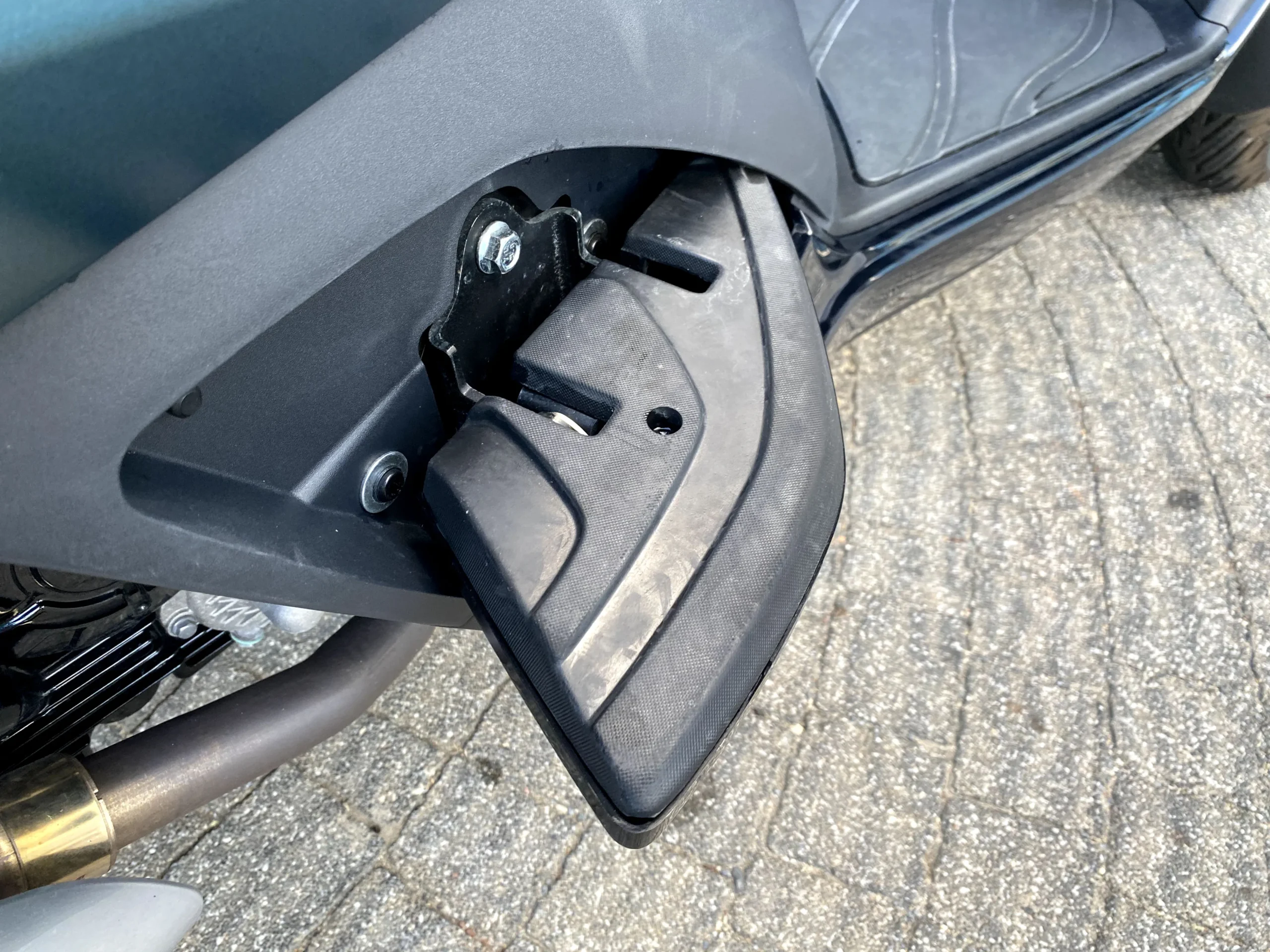 PEUGEOT METROPOLIS SW 400