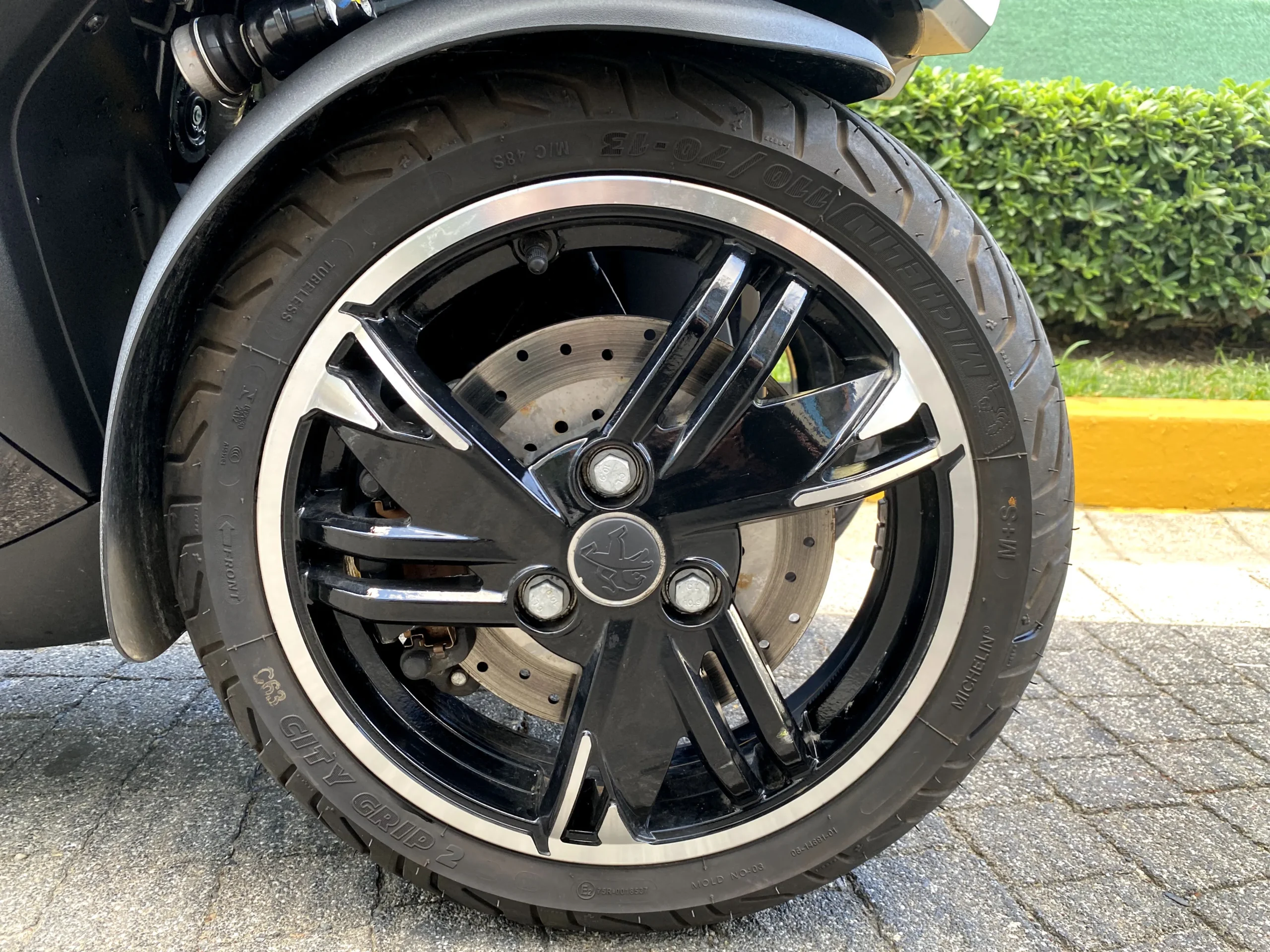 PEUGEOT METROPOLIS SW 400