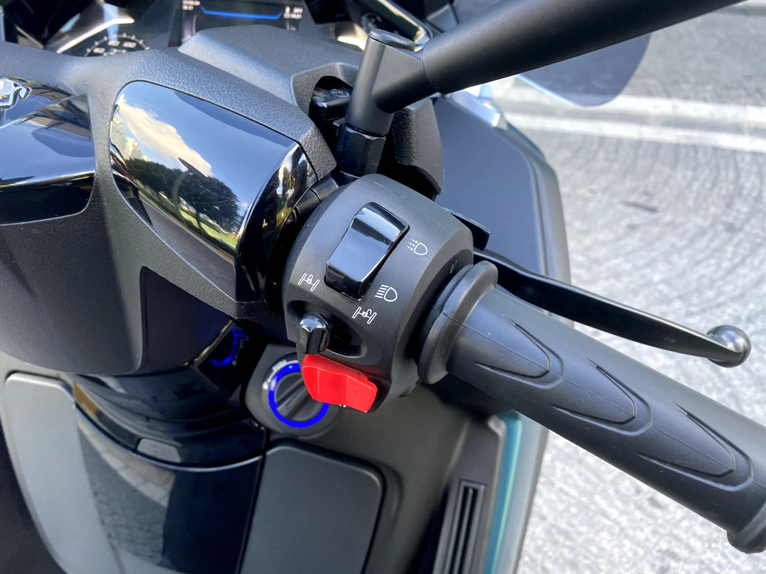 PEUGEOT METROPOLIS SW 400