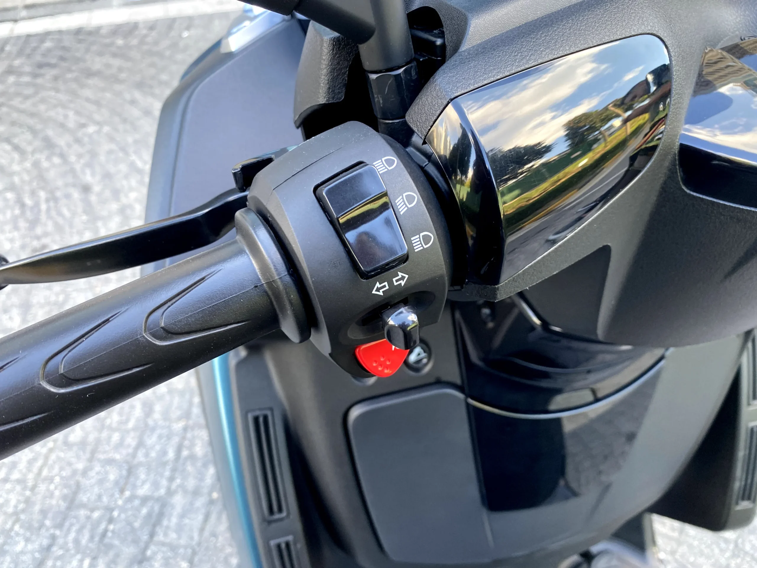 PEUGEOT METROPOLIS SW 400