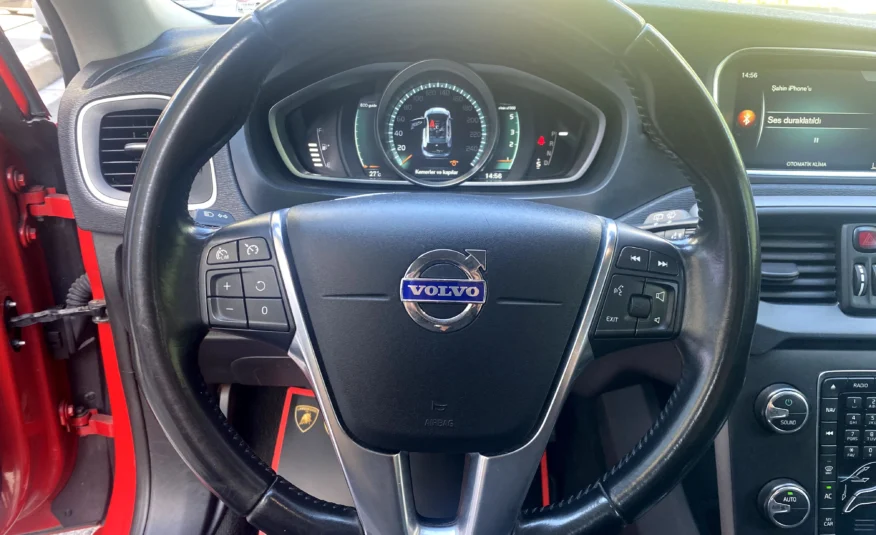 VOLVO V40 1.6D D2 ADVANCE